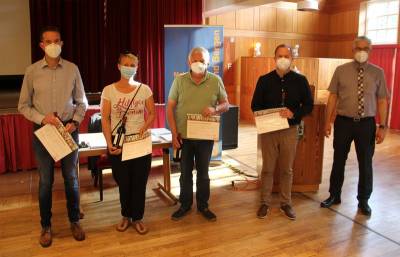 Auf 10 Jahre Mitgliedschaft im CDU-Stadtverband Bergen können zurückblicken: v.l.n.r. Björn Frieling, Nadine Friedrichs, Wolfgang Gallasch und Holger Thiel